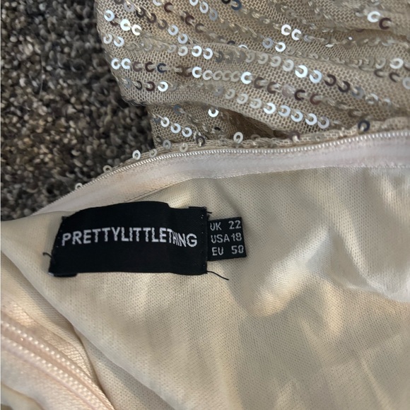 PrettyLittleThing PLUS CREAM SEQUIN BARDOT BODYCON DRESS - Picture 6 of 6